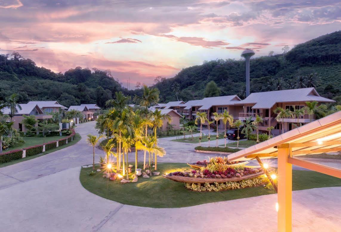 Casa Sakoo Resort Nai Thon Beach Exterior photo